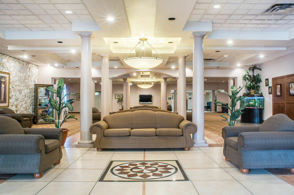 Quality & Inn Winnipeg